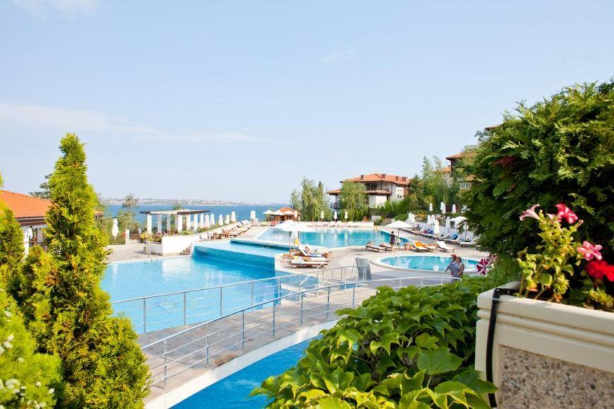 Santa Marina Apartaments- Karina 1 Sozopol Exterior foto